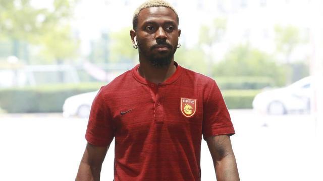 爱游戏官方网站-卡纳瓦罗炮轰国足：加量训练导致费南多伤势加剧